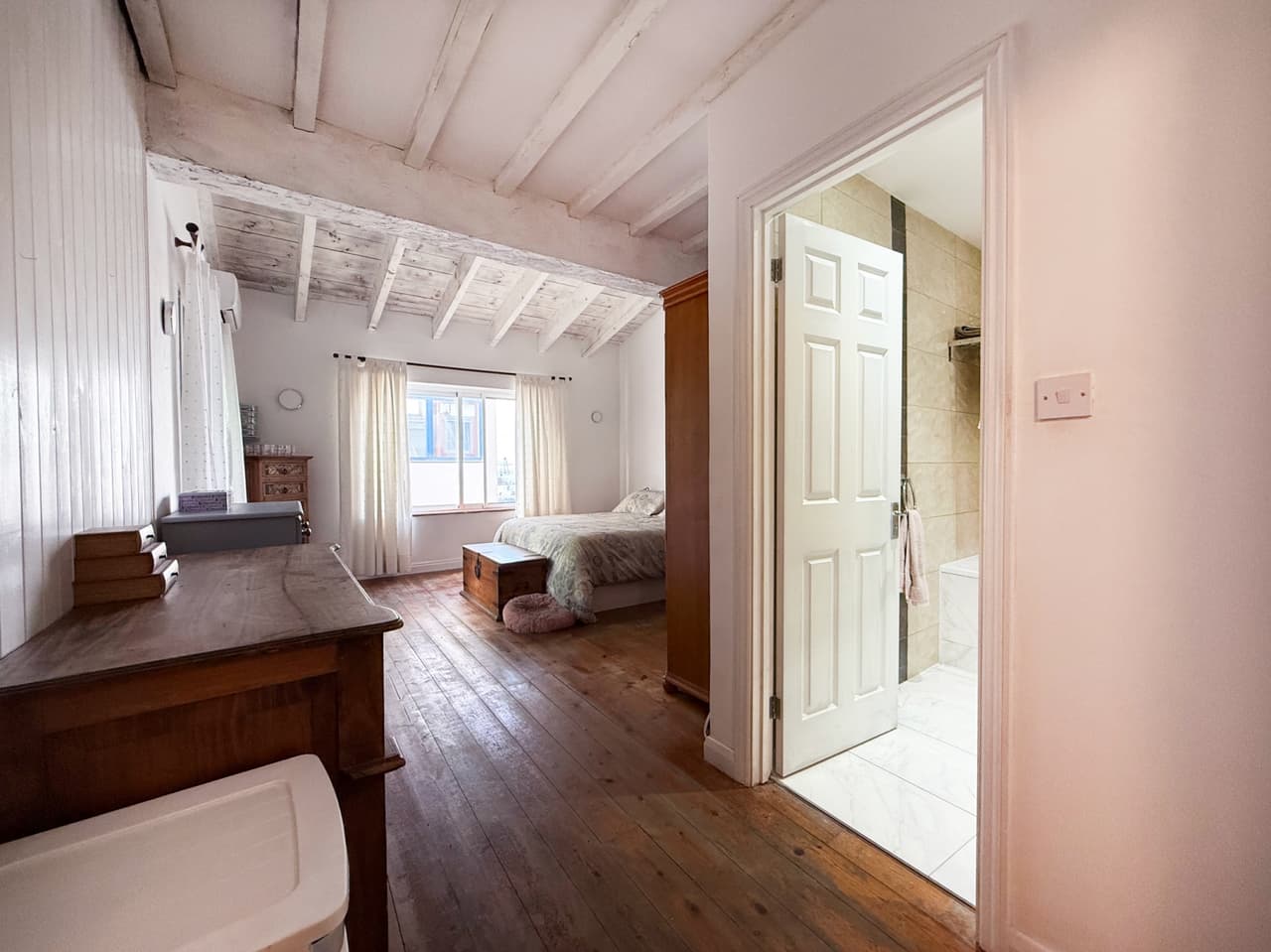 4 Bedroom Apartment in South District, Gibraltar