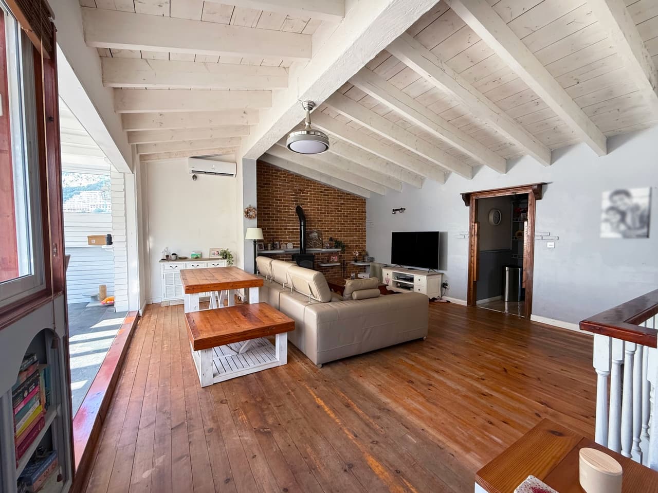 4 Bedroom Apartment in South District, Gibraltar